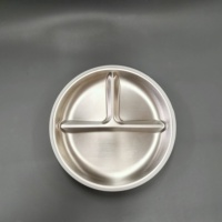 Assiette pour enfants en acier inoxydable de qualité alimentaire personnalisée avec manchon en silicone, cadeau promotionnel de marque pour enfants
