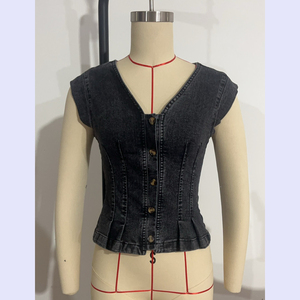 <span class=keywords><strong>Gilet</strong></span> en jean 100 % coton pour femme, tendance 2026, à manches courtes, col en V, boutonné, coupe courte, pour l'été - Product Image 4