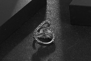 Anillo de Pulpo Vintage Delicado y Personalizado YK, Anillo de Acero Inoxidable con Rubí para Hombre y Mujer, Joyería de Moda al por Mayor - Product Image 4