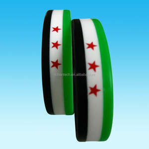 Bracelet en caoutchouc de silicone de gros OEM drapeau couche tricolore <span class=keywords><strong>ensemble</strong></span> nous pouvons pour la Syrie - Product Image 3