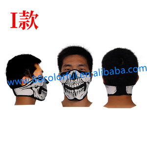Bolsas y estuches de cosméticos de máscara punk de cara de calavera de neopreno de alta calidad - Product Image 1