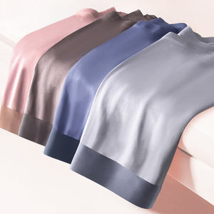 לוגו מותאם אישית של גברים באמצע מודאלי בוקסר משי בעירום תחתונים קצרים - Product Image 2