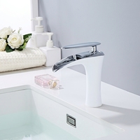 Robinet de lavabo monocommande en laiton chromé à montage sur plan avec cartouche en céramique, design moderne