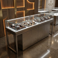 Vitrine sur pied en acier inoxydable miroir pour bijouterie haut de gamme, présentoir en verre pour bijoux de luxe