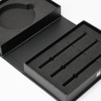 Boîte en papier cadeau magnétique de luxe avec logo personnalisé boîte en carton rigide recyclable pour fournitures médicales avec insertion en éponge