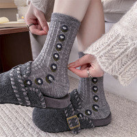 Chaussettes d'hiver en laine douce et moelleuse pour femmes, motif chiot mignon tricoté, absorbantes et polyvalentes, vente en gros d'usine