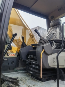 รถขุดตีนตะขาบ CAT325D มือสอง ชั่วโมงการทำงานต่ำ รถขุด Caterpillar CAT 325D มือสอง อุปกรณ์หนักมือสอง ลดราคา - Product Image 6