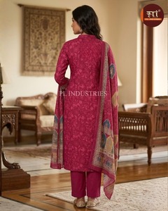 Kurta/Kurti Moderne Non Cousu pour Femme, Qualité Export, en Coton à Séchage Rapide, Motif Imprimé Élégant, avec Dupatta Assortie, Idéal pour Fêtes et Cérémonies - Product Image 1