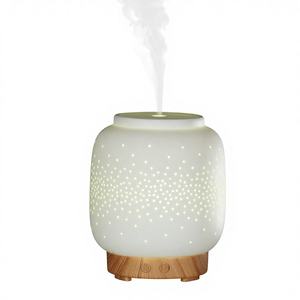 Difusor de Aroma Creativo de Cerámica de 0.5L con Luz LED, para Uso en Casa u Oficina, Tipo Linterna con Vaporizador de Niebla - Product Image 1