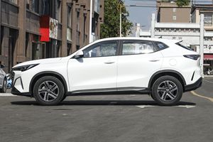 Venta al por Mayor de Autos Nuevos Changan X5 Plus Edición Manual, SUV a Gasolina, Interior Confortable, Volante a la Izquierda, Uso Familiar - Product Image 3