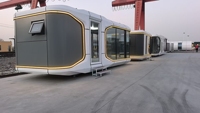 Cabane modulaire préfabriquée de luxe, mini-maison avec système intelligent et vue panoramique pour les centres de villégiature et le glamping, maison-capsule