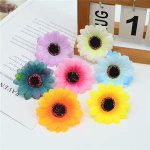 Flores Artificiales de Girasol Dongchen Crafts de 7 cm, Decoraciones de Flores de Seda para Bodas, Decoración del Hogar, Accesorios para Manualidades - Product Image 1