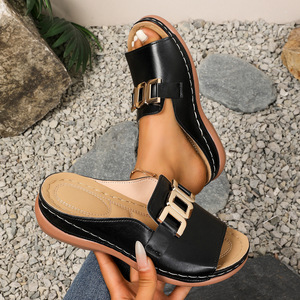 QF1 Nuevas Pantuflas de Suela Gruesa para Mujer, Talla Grande, Casuales, con Plataforma y Correa, Sandalias de Playa de Verano - Product Image 2