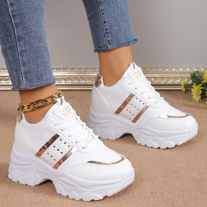 Xuanhui Zapatillas de Malla de Goma con <span class=keywords><strong>Plataforma</strong></span> para Aumentar la Altura Últimas Tendencias de Moda Estilo Coreano para <span class=keywords><strong>Mujer</strong></span> en Color Blanco - Product Image 1