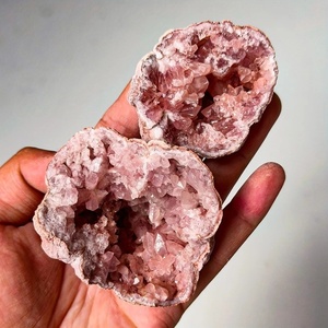 Vente en gros de géodes naturelles roses polies en forme de plaque, ornements décoratifs de bureau CrystalHola, artisanat en cristal de guérison - Product Image 5