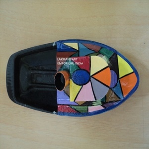 Handmade Painted Pop Pop Small Tug Boats <b>Patchwork</b> Painted Small Tug Boats Pop Pop Tug Boats Wholesale From India - Product Image 1