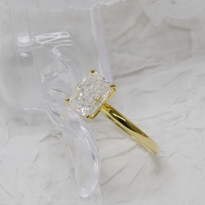 파스텔 쥬얼리 사용자 정의 6x8mm 2CT 아이스 크러시 컷 래디언트 D 모이사나이트 링 925 스털링 실버 약혼 반지 여성용 - Product Image 3