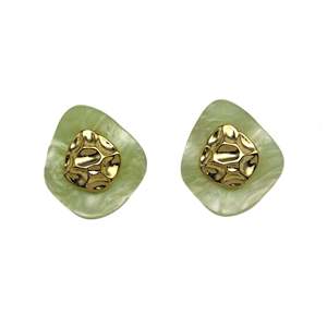 Boucles d'oreilles tendance en acier inoxydable 316L avec placage or PVD, design écologique et durable en coquille verte - Product Image 1