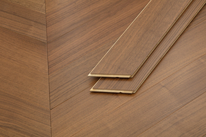 Pavimento in Legno Ingegnerizzato di Noce Nero Americano a Spina di Pesce, <span class=keywords><strong>Parquet</strong></span> in Noce a 45 Gradi - Product Image 5