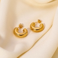 Bijoux simples européens et américains vente en gros de boucles d'oreilles creuses épaisses en acier inoxydable doré boucles d'oreilles en forme de C femme