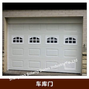 Style européen <span class=keywords><strong>Porte</strong></span> de <span class=keywords><strong>garage</strong></span> coulissante automatique Fonctionnement silencieux Inclinaison vers le haut Panneau de protection des doigts Design moderne Matériau en acier Villas - Product Image 4