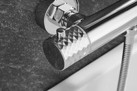 Robinet de douche thermostatique en laiton argenté de style nouveau de haute qualité avec douchette