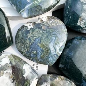 Pierre de serpentinite verte en gros et cristal de cœur d'agate mousse - Pierre polie lisse pour la méditation, la création, la décoration - Cadeau - Product Image 6