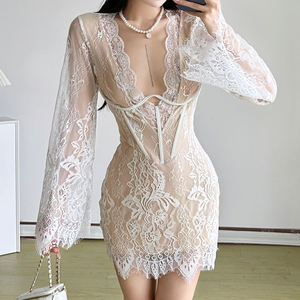 Robe longue à manches longues transparente à col en V profond avec lacets et empiècements, robe moulante sexy pour fille branchée - Product Image 2