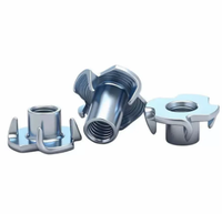 Tuerca en T DIN1624 de 4 Puntas M4 M6, Tuerca de Inserción de Cuatro Garras de Acero Galvanizado con Recubrimiento de Zinc, Clase 4.8, para Muebles y Carpintería