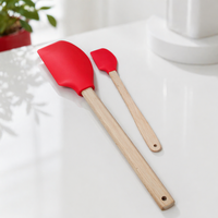 Spatule-racloir de cuisine en silicone avec manche en bois pour pâtisserie et cuisson