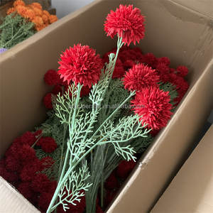 E-938 Décoration de mariage en gros, <span class=keywords><strong>fleur</strong></span> artificielle pissenlit à 4 têtes, <span class=keywords><strong>boule</strong></span> de chrysanthème en soie rouge - Product Image 5