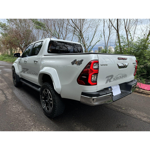Élargisseurs d'Ailes GR pour Hilux 2016-2024 Version Sud-Américaine en ABS, Extensions d'Ailes GR Sport Accessoires Hilux - Product Image 4