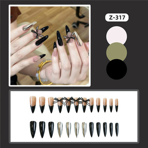 Ongles press-on de luxe faits à la main, noirs et argentés, avec décoration en dentelle et nœud, pour usage quotidien et soirées. Fournitures pour ongles. - Product Image 2