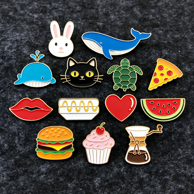 Spilla smaltata personalizzata