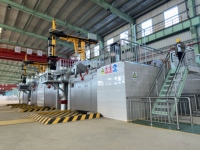 Horno de Inducción de Frecuencia Media Automático Rongke, 500 kg/h, 380 V, Certificado CE, Alta Precisión de Temperatura