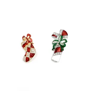 Trendy X-mas Holiday Casting Alloy Socks Stick with Enamel Brooches Pins For Christmas Holiday
