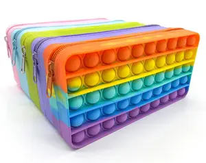 Nouveau design vente en gros Bubble Pop Up soulager le stress Fidget étanche étui à crayons scolaire en silicone pour enfants filles garçons