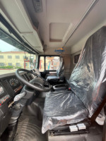 Заводская поставка: Тягач Shacman F3000 6x4, 400/430 л.с., с правым рулем, износостойкими шинами, Евро-2, топливный бак 300-400 л.