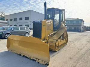 Bulldozer CAT D5H Usado, Serie 2023, Fabricado en Japón, Motor de 97KW, Bomba, Capacidad de Empuje de 3.3M3, Rodamiento de Motor, Caja de Cambios, 16000kg - Product Image 4
