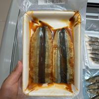 Sanma Kabayaki surgelé, assaisonné, grillé, saucé et glacé, prêt à servir, garniture pour sushi, vente en gros pour restaurants, HACCP, promotion