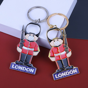 Llavero Metálico Personalizado de la Guardia Real de Londres con Abrebotellas, Regalo Promocional con Temática del Reino Unido - Product Image 1