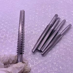 HSS 6542 Grifo trapezoidal Grifos rectos Grifo de carburo y juego de troqueles Torno CNC Herramientas de máquina Roscado de precisión de grifo de acero de alta velocidad - Product Image 4