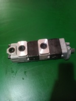 Bomba de Engranajes Hidráulica STYB STYA27.27.5E1H1-R189 STYA27275R189 Takeuchi TL8 Adecuada para Minicargadoras de Orugas Pequeñas
