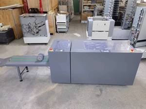 Machine de collecte de papier tout en un collateur de papier rassemblant avec ligne de production de débroussailleuse pour livret faisant la Machine - Product Image 5