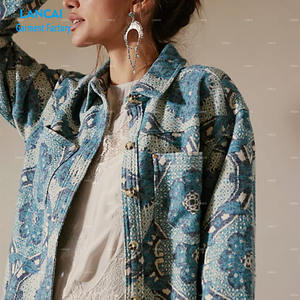 Chaqueta Maxi de Jacquard para mujer, diseño impreso, bolsillos en el pecho, cierres frontales con botones, mangas caídas, puños, detalle de abertura - Product Image 2