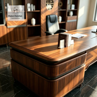 Table de bureau moderne pour entreprise avec plusieurs sections de rangement, bords superposés et personnalisation d'usine