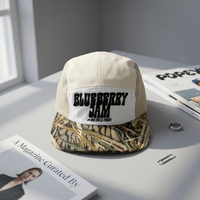 Casquette de camping 5 panneaux tendance avec couronne contrastante, visière camouflage herbe et logo brodé en 3D