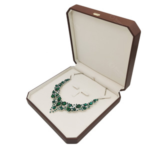 Luxury <b>Necklace</b> <b>Jewelry</b> Packaging Boxes <b>Jewelry</b> Gift <b>Box</b> Design Pu Leather Pendant <b>Jewelry</b> Case - Product Image 4