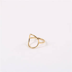 Anello in acciaio inossidabile da donna geometrico placcato oro 18k, - Product Image 2