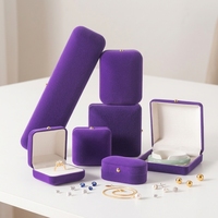 Boîte à bijoux de luxe personnalisée avec logo, fermeture magnétique, en velours, pour bagues, colliers, bracelets, ensemble de présentoirs, petite boîte à bijoux